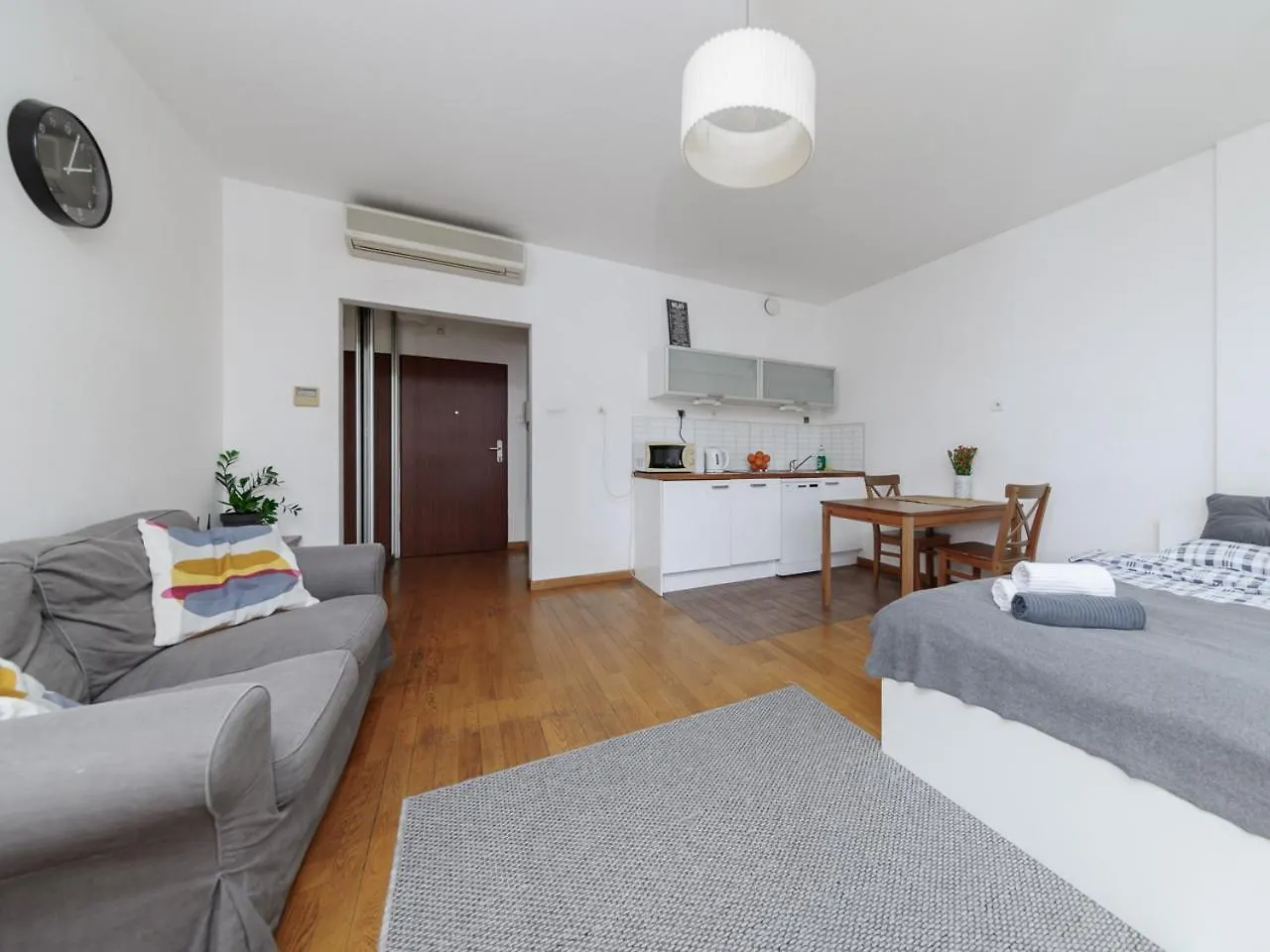 ורשה Luxury Apartment Piekna