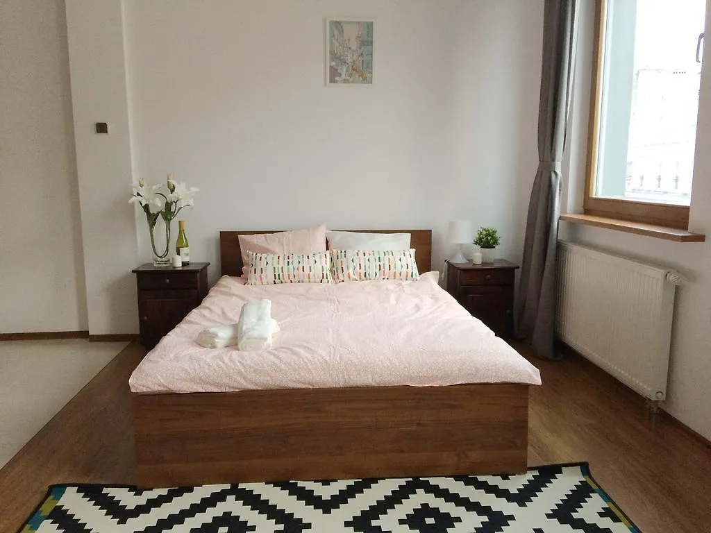 ורשה Luxury Apartment Piekna